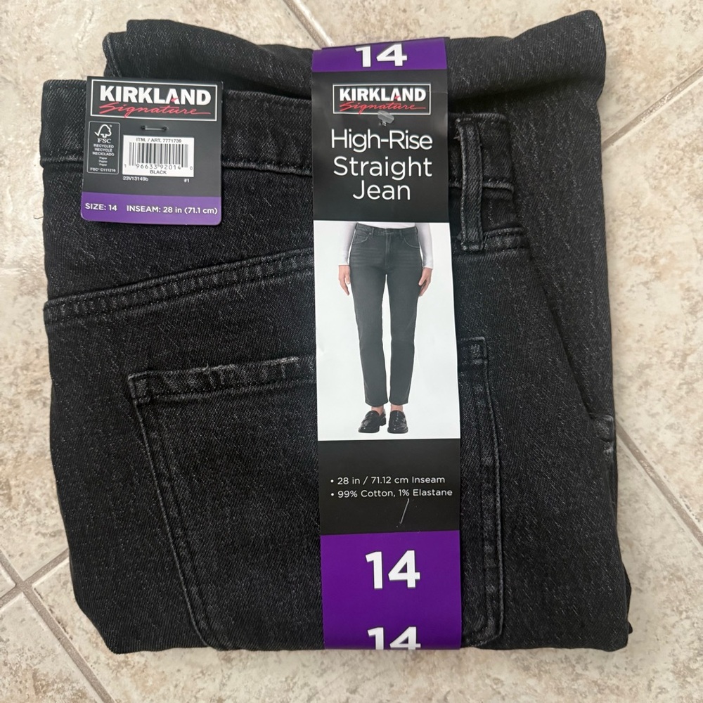 Kirkland Signature Women's High-Rise Straight Leg Jean, Black, 14